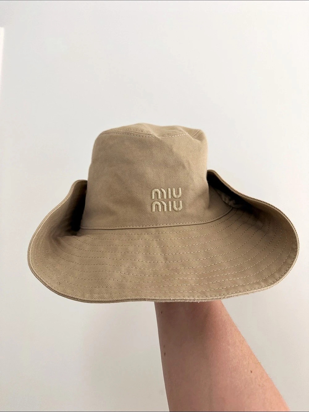 Miu Miu Drill bucket hat with flap Brown